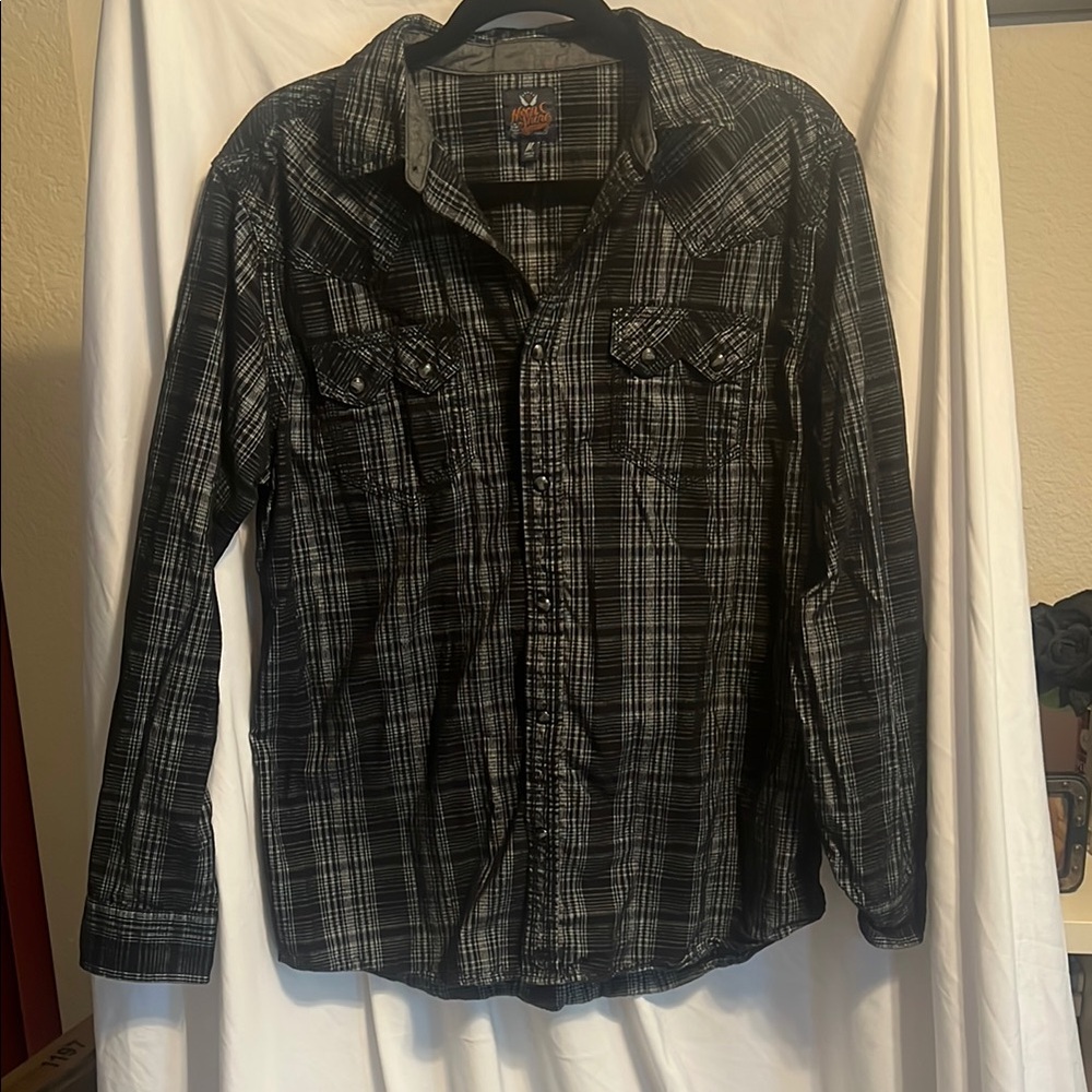 Moon Shine by Brad Paisley Plaid Western Shirt
Men’s Size Medium